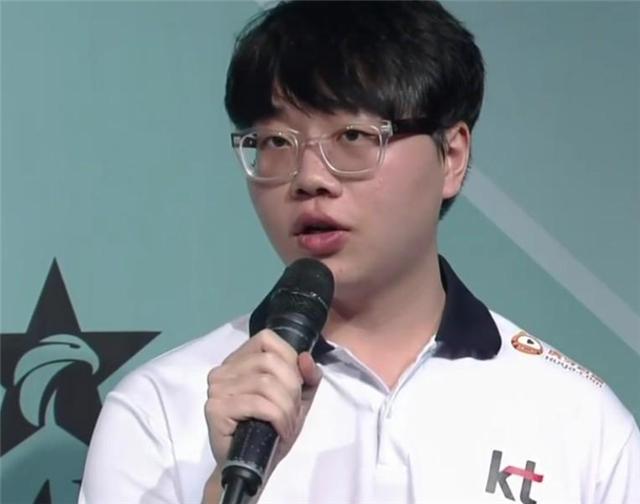 曾与韦神齐名的LOL选手，退役后却无法开播？健康问题影响太大