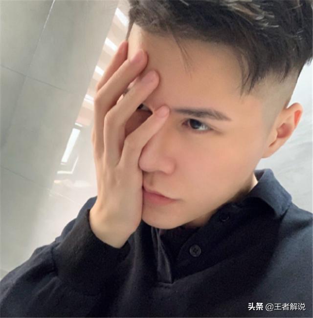 王者LOL争端再起？s1上王者的KPL教练，被国服滑板鞋盯上