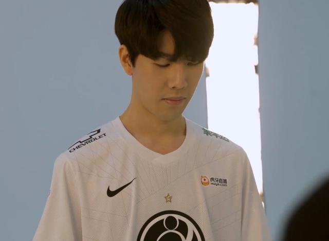 KDA排名第77位！五场死亡18次！Theshy将如何调整？