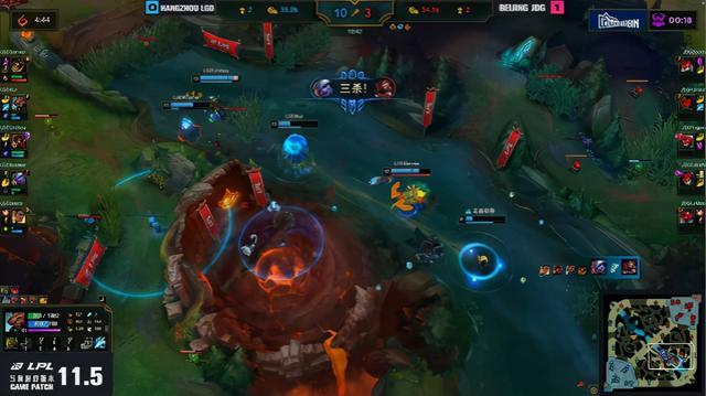 LOL：JDG上野强拆翻盘，LGD0-2不敌JDG无缘季后赛