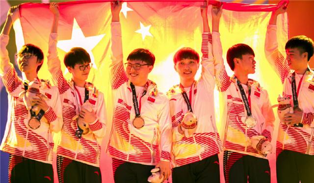 乌兹直言自己没精气神：有演员的LOL不能叫职业，希望联盟严查