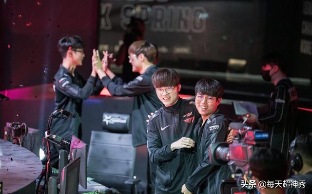 T1与DRX交锋，Faker得到重用？LOL韩服记录给出答案