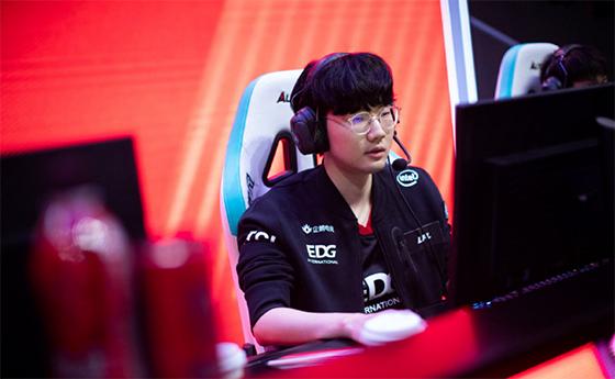 LOL：韩网热议EDG 3-0 TES，花大钱买人才是硬道理