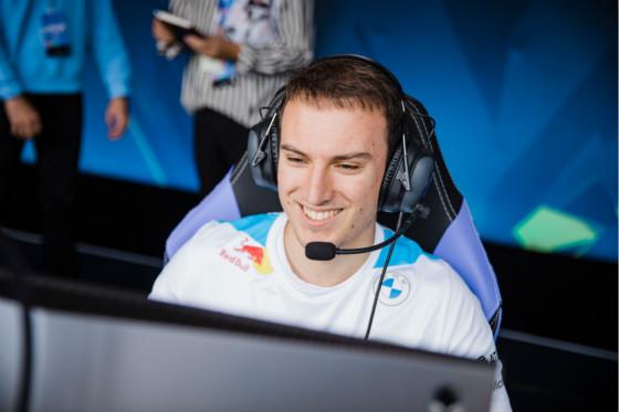 LOL：C9击败TL夺得LCS季中赛冠军，Perkz收获个人联赛第九冠