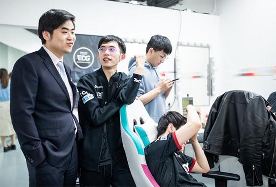 LOL：韩网热议FPX战胜EDG，感觉EDG稍微完善一下BP是可以赢的