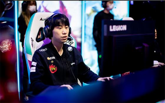 LOL-LPL：英文流评春季赛决赛TOP 5，GALA五杀卡莎排名第一