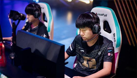 LOL-LPL：英文流评春季赛决赛TOP 5，GALA五杀卡莎排名第一