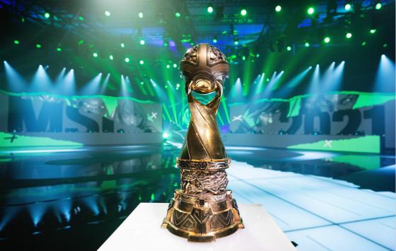 LOL-MSI：对抗赛第五日焦点战前瞻，RNG再遇DK争夺榜首