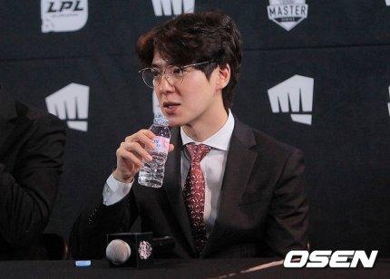 不服赛程安排LCK频繁施压，拳头无奈回应：周六让RNG去抽血