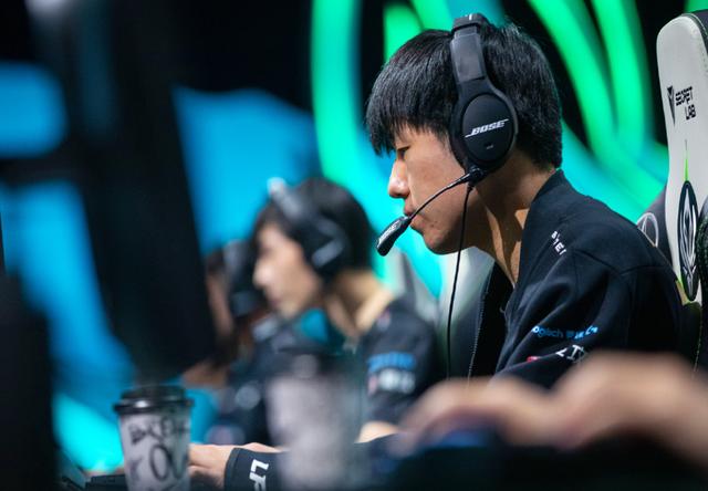 小虎或成LOL第一人？击败DK将创造历史，RNG夺冠FPX三成功劳