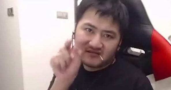 绝地求生亚洲杯17战队整活！队伍加入新成员 茄子来打吃鸡了