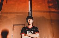 LOL-LPL：Scout盲僧神出鬼没绕后开团，EDG让一追二2-1击败BLG