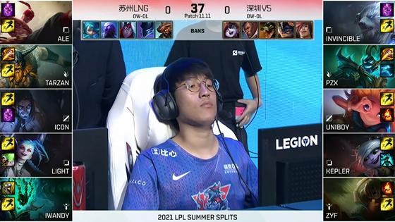 LOL-LPL：Tarzan兰博“通天代”杀穿野区，LNG“人机局”横扫V5