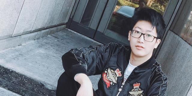 NGA网友投票最喜欢的LOL解说，米勒只有第三名，二哥天下无敌