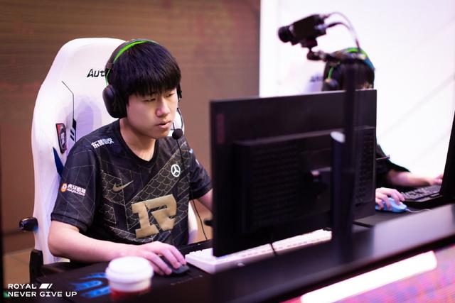 RNG耻辱连败，LOL“战力榜”再次洗牌，LNG进TOP3，DK荣光不再