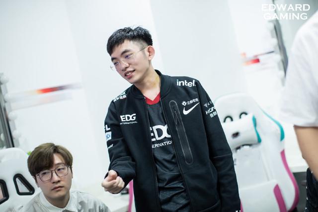 RNG耻辱连败，LOL“战力榜”再次洗牌，LNG进TOP3，DK荣光不再