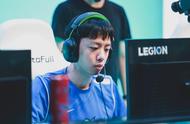 LOL-LPL：Smlz火男LPL赛区AD位首秀立奇功，UP 2:0送给V5八连败
