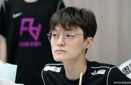 LOL-LPL：FoFo超神阿卡丽主宰团战，RA 2-0打破LNG不败金身