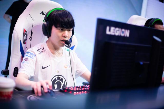 LOL全球各赛区最新积分榜：G2结束四连败，NS双杀T1，EDG继续领跑