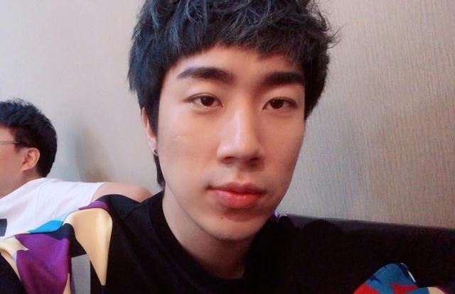 LOL城市英雄争霸赛来袭，虎牙顶级主播担任导师，霸哥骚男牌面