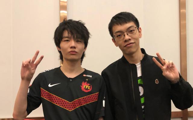 LOL城市英雄争霸赛来袭，虎牙顶级主播担任导师，霸哥骚男牌面