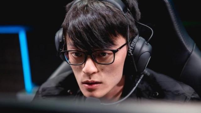 LOL韩媒评全世界中单选手TOP5，Knight成国产牌面，记得点评真实