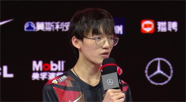竞早报：T1更换打野与教练组，BO首发系谣传，LOL界面将再次大改
