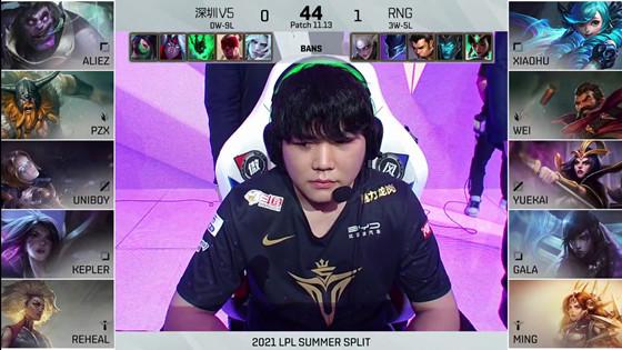 LOL-LPL：Yuekai妖姬魔影迷踪瞬秒卡莎，RNG两局横扫2-0击败V5