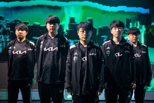 比李哥还狂！T1小吕布：四大赛区下路组没有我们赢不了的