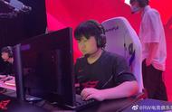 LOL-LPL：Forge阿卡丽秀翻团战豪取四杀，RW鏖战三局2-1战胜RA