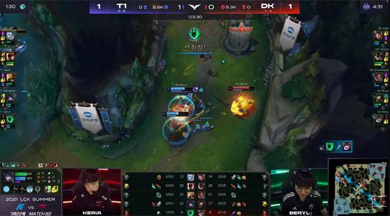 LOL-LCK：Gumayusi厄斐琉斯强势打穿三路，T1让一追二击败DK