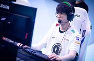 LOL-LPL：TheShy格温单杀青钢影压制力无解，iG 2-0轻取V5