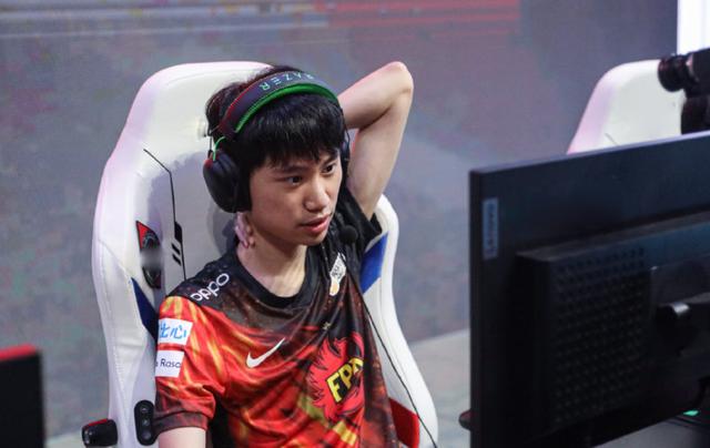 LOL“战力榜”洗牌，RNG名次飙升，T1跻身TOP10，看到第4后：真实
