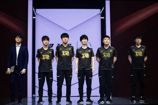 全球战力榜：欧美赛区陨落！RNG第六 EDG仍高居榜首