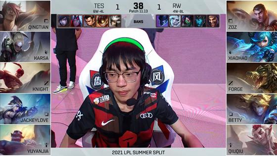 LOL-LPL：knight盲僧两次对位单杀鳄鱼，TES苦战三局2-1复仇RW