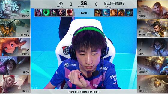 LOL-LPL：iBoy厄斐琉斯清辉夜凝输出爆表，RA鏖战三局2-1击败BLG