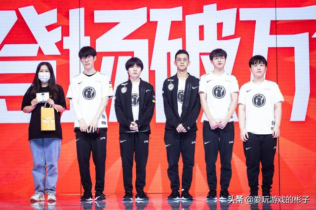 LOL：IG无缘季后赛？别闹！IG仍有突围季后赛的可能，理论上来讲