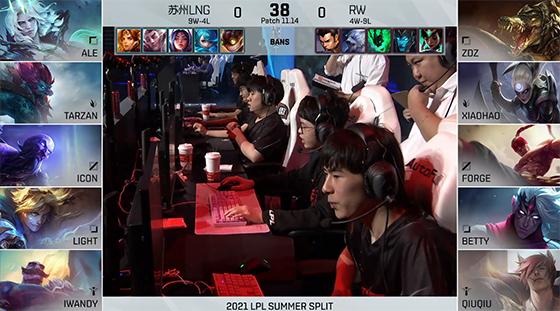 LOL-LPL：Tarzan不死扎克开团无处不在，LNG让一追二RW晋级季后赛